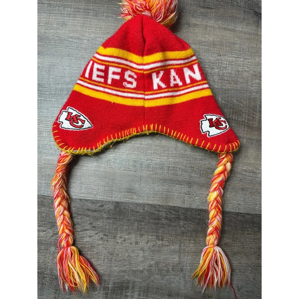NFL Team Apparel Kids Kansas City Chiefs Knit Trapper Hat Pom Beanie Red Yellow